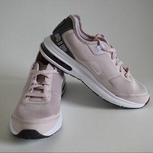 Nike Brand New Women’s Air Max LB (GS) size 7 Y